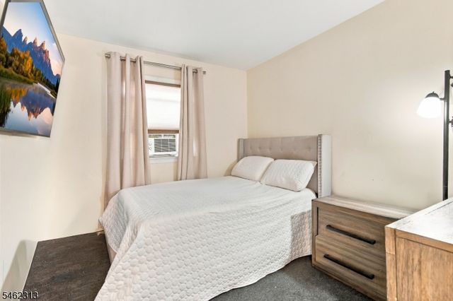 46 Grace St, Jersey City, NJ 07307