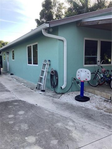 2966 Andrews AVE, Naples, FL 34112