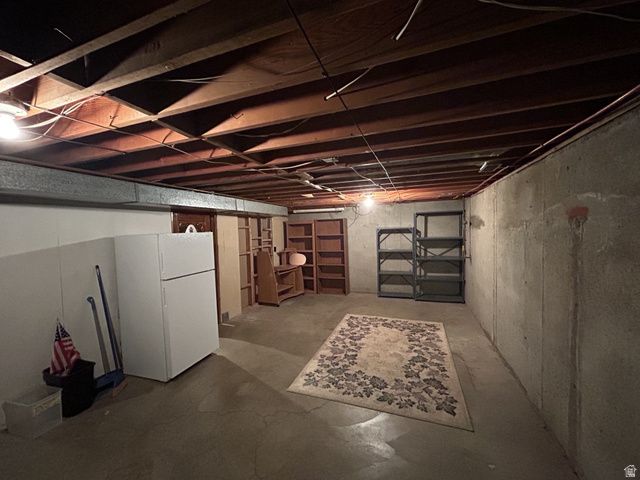 8859 W HELEN DR, Magna, UT 84044
