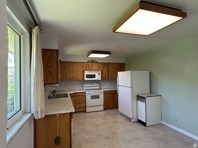 8859 W HELEN DR, Magna, UT 84044