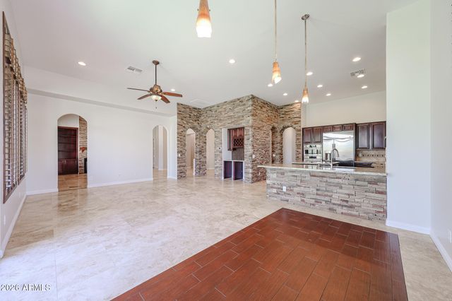 31621 N 19TH Avenue, Phoenix, AZ 85085