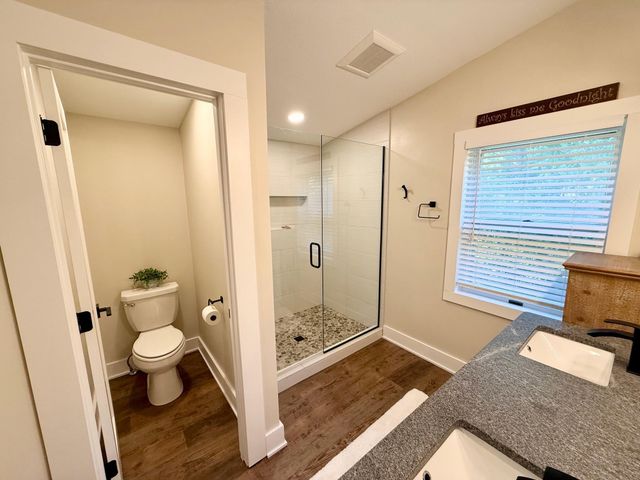 157 Ideal Avenue N, Mahtomedi, MN 55115
