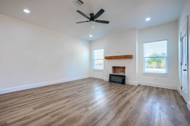 3323 Howard Street, Fort Worth, TX 76119