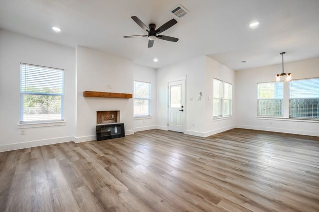 3323 Howard Street, Fort Worth, TX 76119