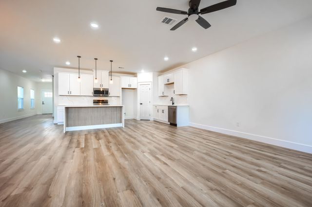 3323 Howard Street, Fort Worth, TX 76119