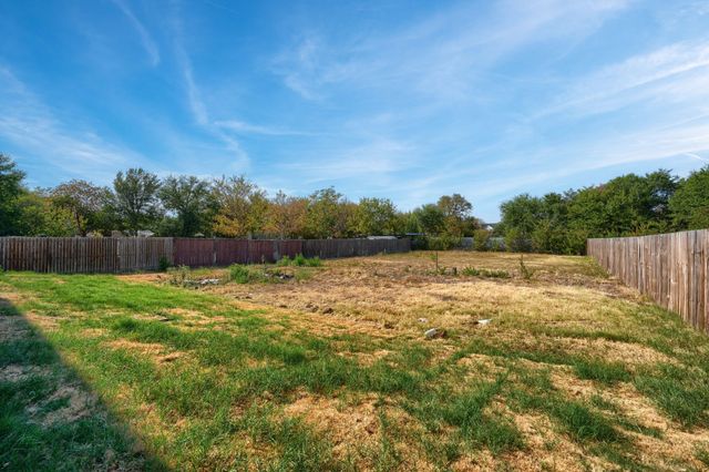 3323 Howard Street, Fort Worth, TX 76119