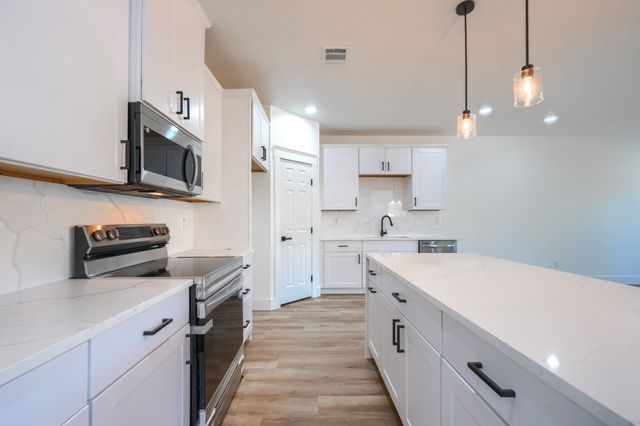 3323 Howard Street, Fort Worth, TX 76119