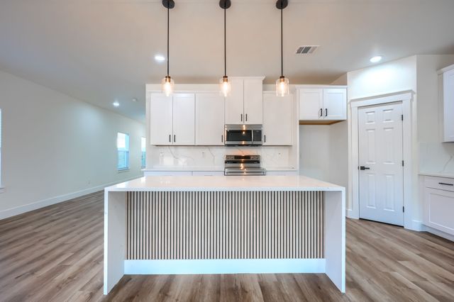 3323 Howard Street, Fort Worth, TX 76119