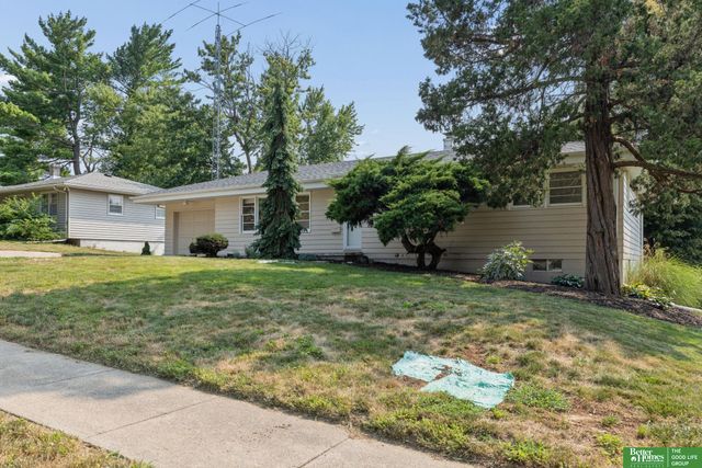 1714 Bowie Drive, Omaha, NE 68114