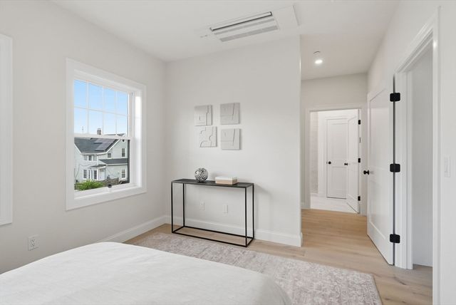 66 Tileston St 6, Everett, MA 02149