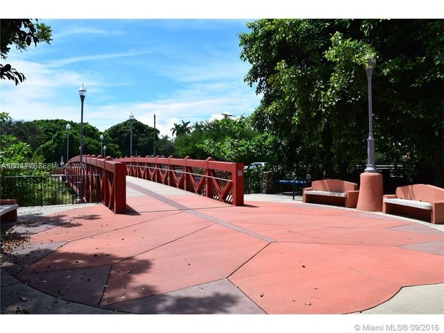 125 Edgewater Dr 7, Coral Gables, FL 33133