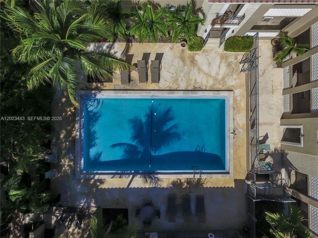 125 Edgewater Dr 7, Coral Gables, FL 33133