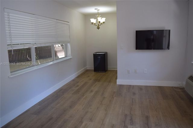 125 Edgewater Dr 7, Coral Gables, FL 33133