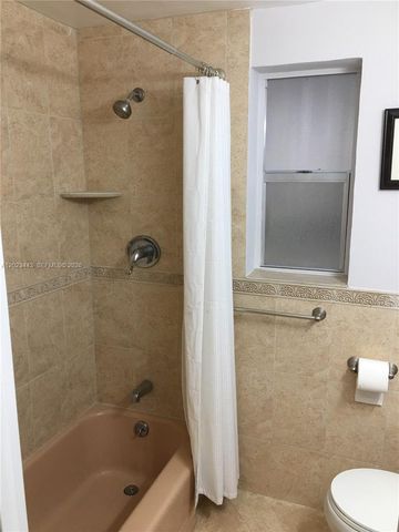 125 Edgewater Dr 7, Coral Gables, FL 33133