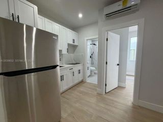 2425 SW 6th Street 3, Miami, FL 33135