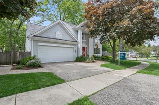 459 Rock Hall Circle, Grayslake, IL 60030