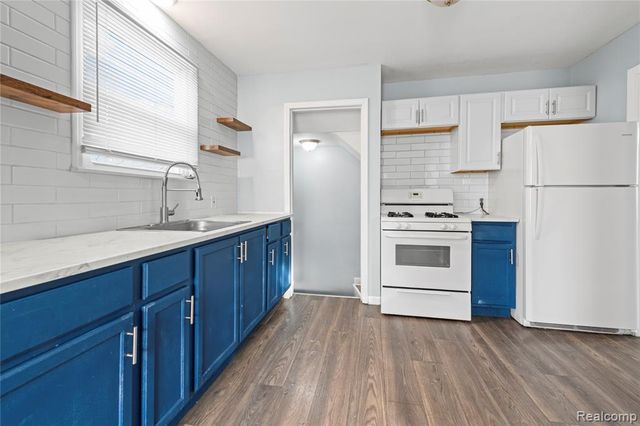 6304 Bluehill Street, Detroit, MI 48224