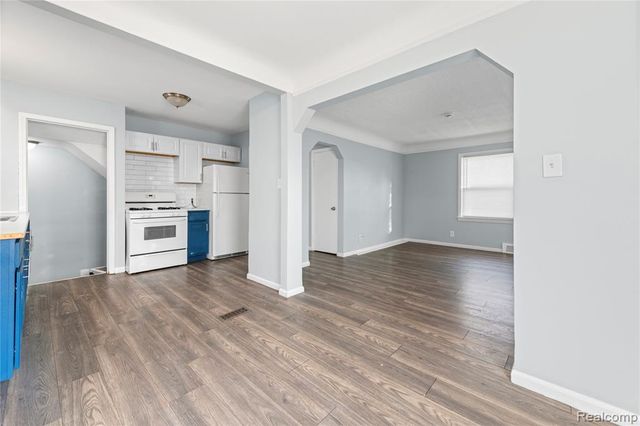 6304 Bluehill Street, Detroit, MI 48224