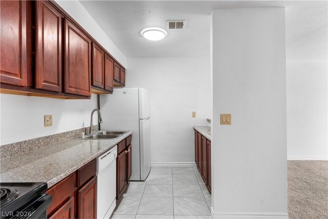 4370 Sandy River Drive 24, Las Vegas, NV 89103