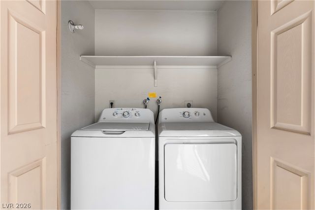 4370 Sandy River Drive 24, Las Vegas, NV 89103