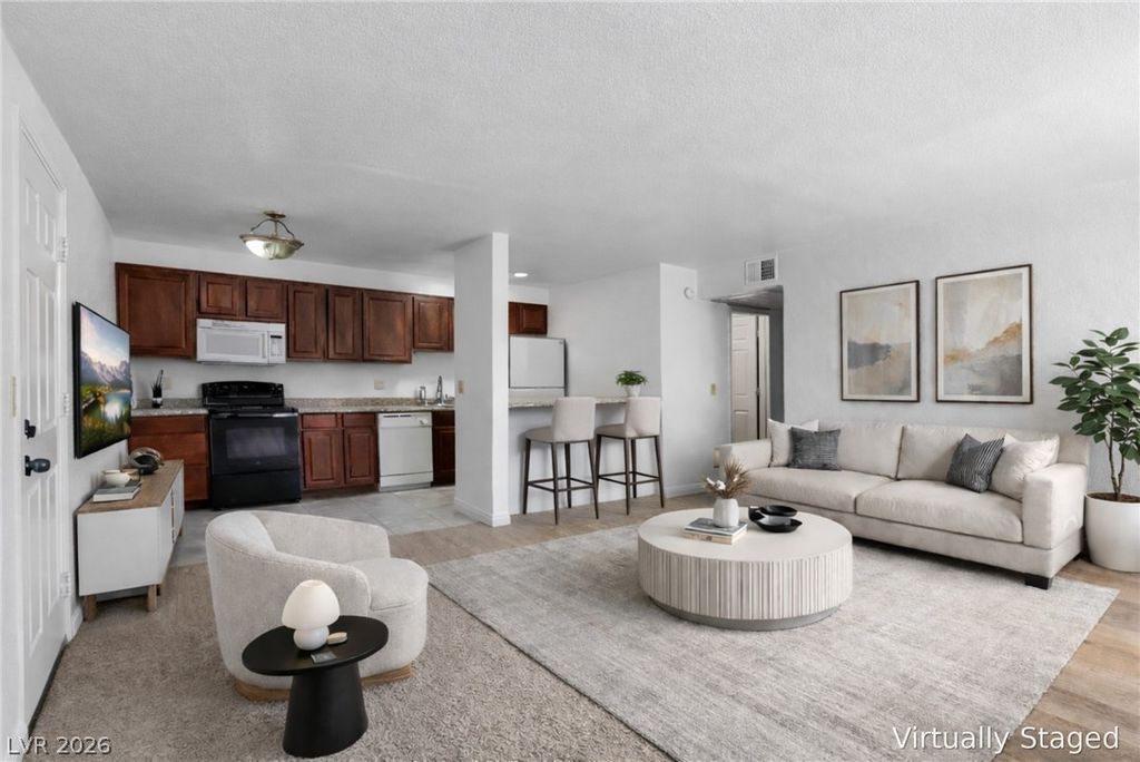 4370 Sandy River Drive 24, Las Vegas, NV 89103