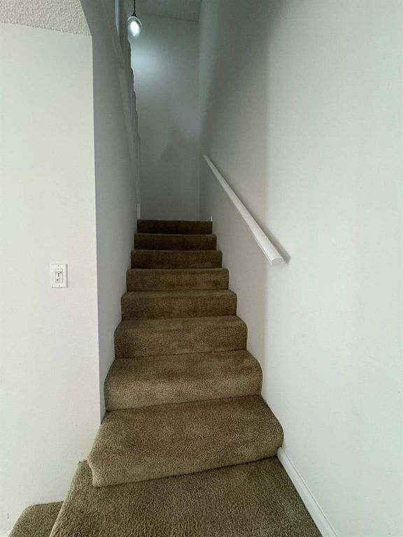 Image 9 of property listing at 11866 Sturbridge Lane, Wellington, FL 33414