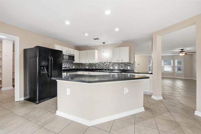 5269 Chessie Circle, Haltom City, TX 76137