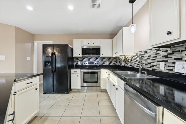 5269 Chessie Circle, Haltom City, TX 76137