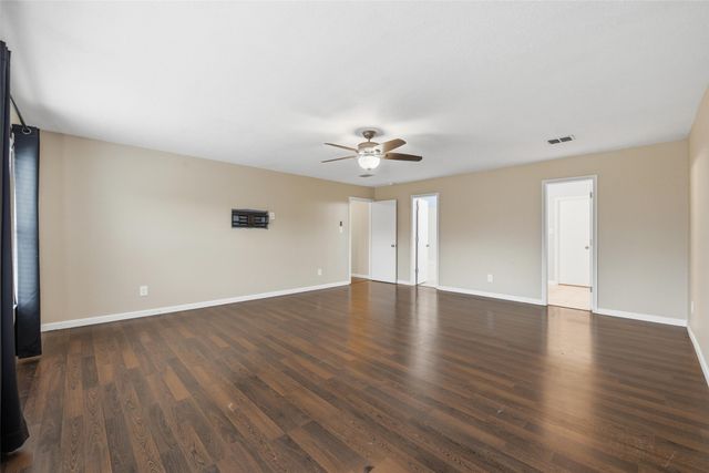 5269 Chessie Circle, Haltom City, TX 76137