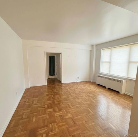 230 Pelham Road 2H, New Rochelle, NY 10805