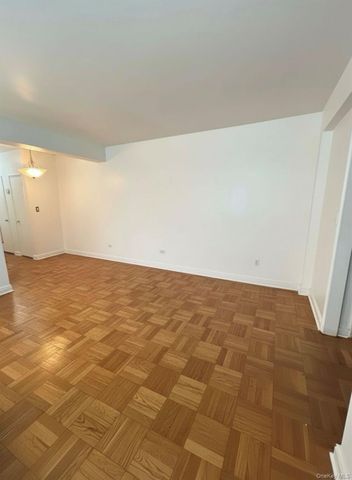 230 Pelham Road 2H, New Rochelle, NY 10805