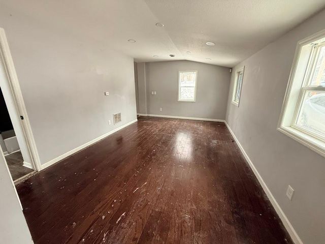 941 Cypress Street, Saint Paul, MN 55106