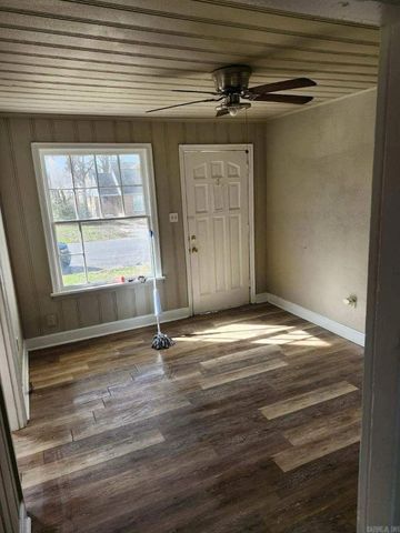 122 & 124 College Park Circle, North Little Rock, AR 72114
