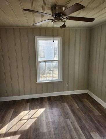 122 & 124 College Park Circle, North Little Rock, AR 72114