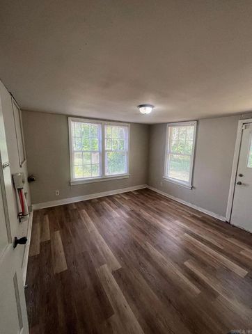 122 & 124 College Park Circle, North Little Rock, AR 72114
