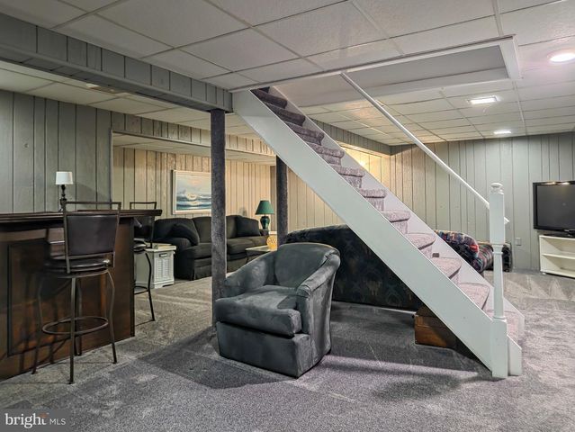 811 CARMAN DR, Wyomissing, PA 19610