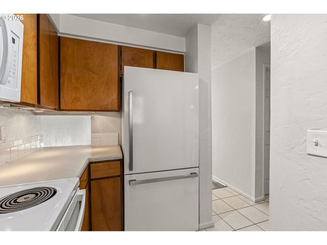 1488 FETTERS Loop, Eugene, OR 97402