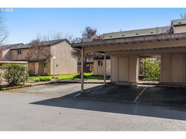 1488 FETTERS Loop, Eugene, OR 97402