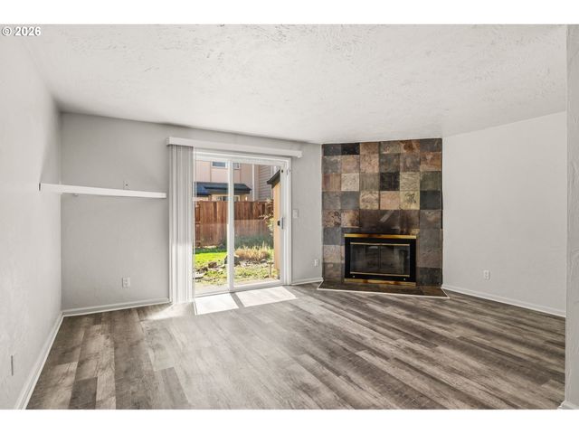 1488 FETTERS Loop, Eugene, OR 97402