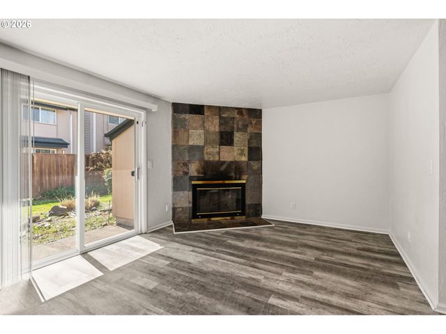 1488 FETTERS Loop, Eugene, OR 97402