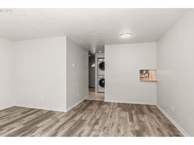 1488 FETTERS Loop, Eugene, OR 97402