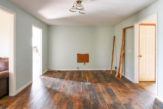 425 College Avenue, New Hope, AL 35760