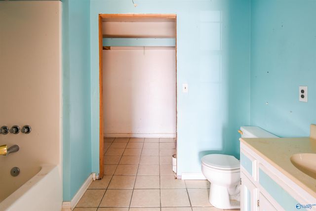 425 College Avenue, New Hope, AL 35760