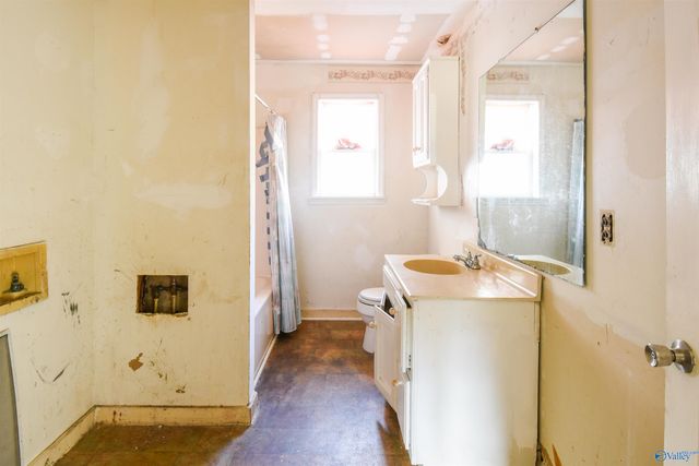 425 College Avenue, New Hope, AL 35760