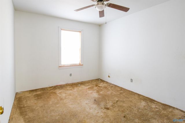 425 College Avenue, New Hope, AL 35760