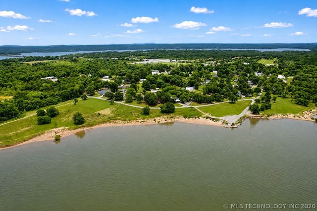 237 Hamilton Road, Eufaula, OK 74432