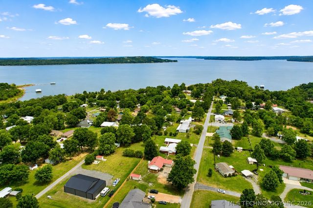 237 Hamilton Road, Eufaula, OK 74432