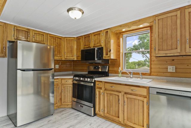 420 Linde Street, Deforest, WI 53532