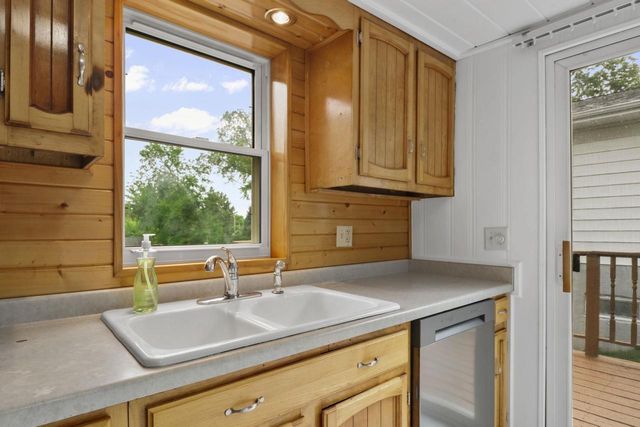 420 Linde Street, Deforest, WI 53532