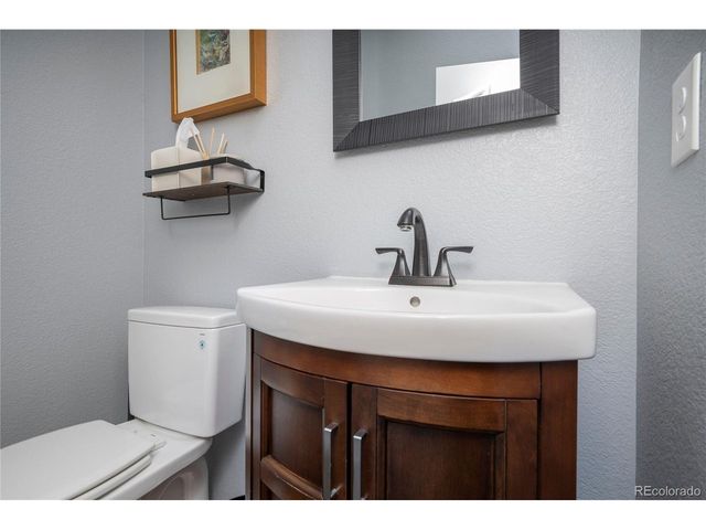 10810 Mountshire Cir, Highlands Ranch, CO 80126